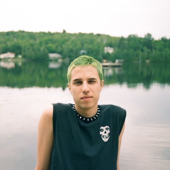 Meet your Posher, Angelo - Picture 1 of 1